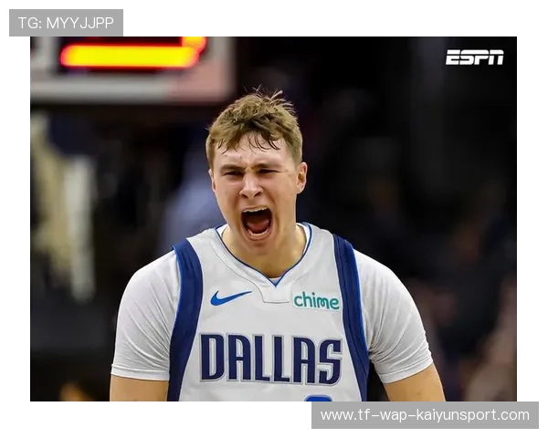 达拉斯独行侠险胜金州勇士,克里斯蒂后撤步三分命中,全场瞬间被刷屏 达拉斯独行侠险胜金州勇士,克里斯蒂后撤步三分命中,全场瞬间被刷屏